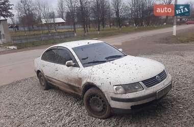 Седан Volkswagen Passat 1999 в Вашківцях