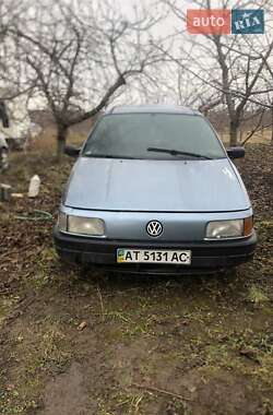 Універсал Volkswagen Passat 1990 в Чернівцях