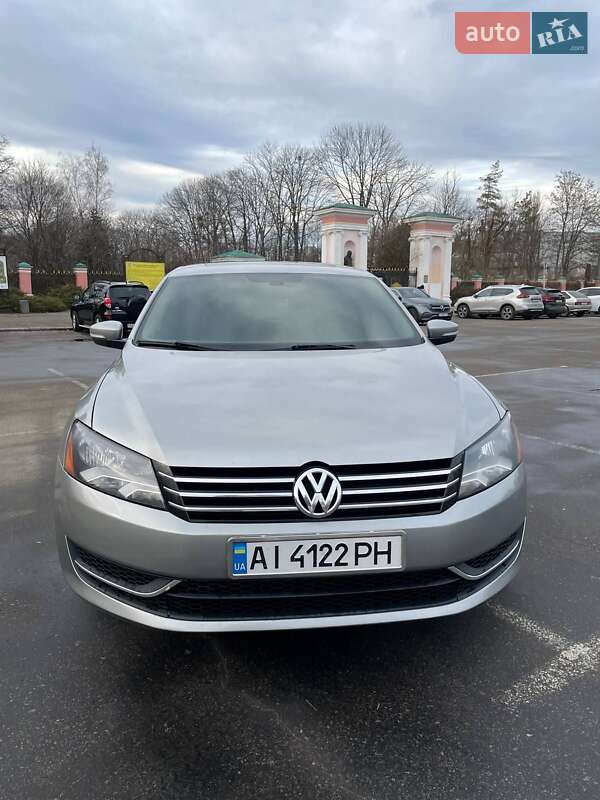 Седан Volkswagen Passat 2013 в 