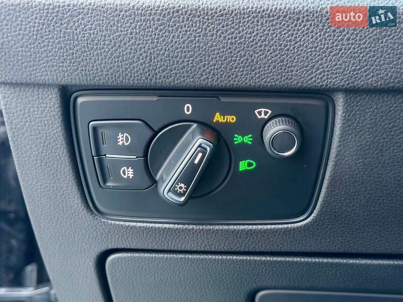 Седан Volkswagen Passat 2018 в Києві
