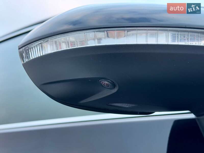 Седан Volkswagen Passat 2018 в Києві