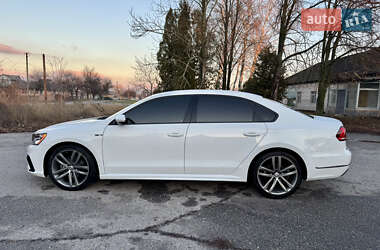 Седан Volkswagen Passat 2018 в Пирятине