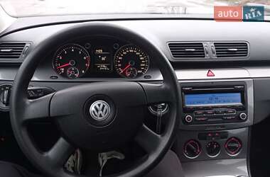 Универсал Volkswagen Passat 2009 в Полтаве