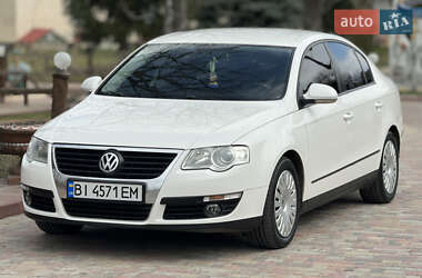 Седан Volkswagen Passat 2010 в Миргороде