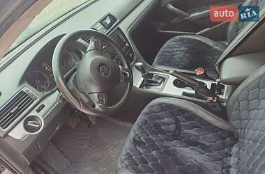 Седан Volkswagen Passat 2013 в 