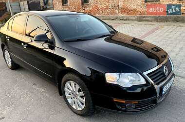 Седан Volkswagen Passat 2008 в Звенигородці