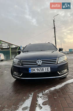 Універсал Volkswagen Passat 2014 в Сарнах