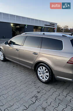 Універсал Volkswagen Passat 2011 в Червонограді