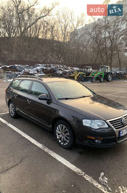 Універсал Volkswagen Passat 2009 в Києві