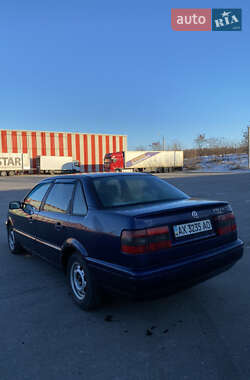 Седан Volkswagen Passat 1994 в 