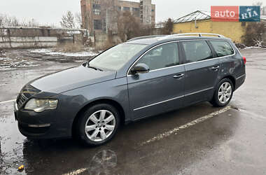 Универсал Volkswagen Passat 2010 в 