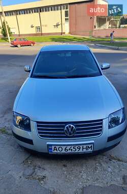 Седан Volkswagen Passat 2000 в Києві