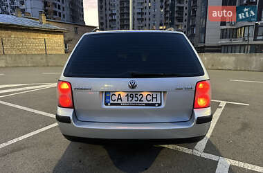 Универсал Volkswagen Passat 2004 в Киеве