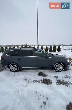 Універсал Volkswagen Passat 2011 в Городку