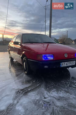 Седан Volkswagen Passat 1989 в Ивано-Франковске