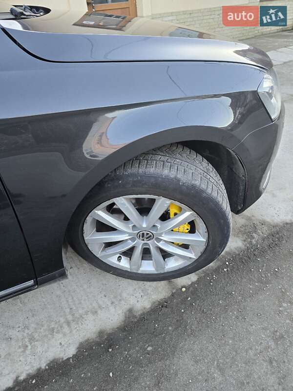 Седан Volkswagen Passat 2011 в Виноградове