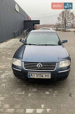 Седан Volkswagen Passat 2004 в Фастові