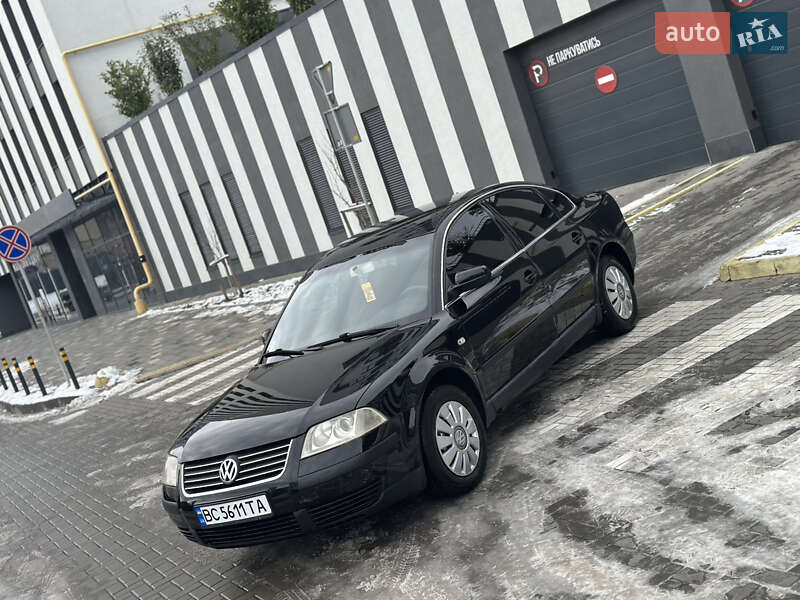 Седан Volkswagen Passat 2000 в Львове