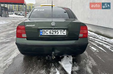 Седан Volkswagen Passat 1999 в Львове