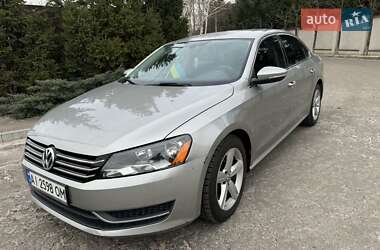 Седан Volkswagen Passat 2012 в Києві