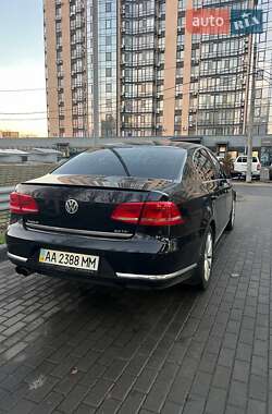 Седан Volkswagen Passat 2012 в Дніпрі