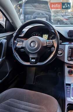 Седан Volkswagen Passat 2012 в Дніпрі