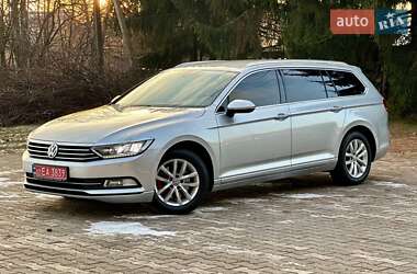 Універсал Volkswagen Passat 2015 в Луцьку