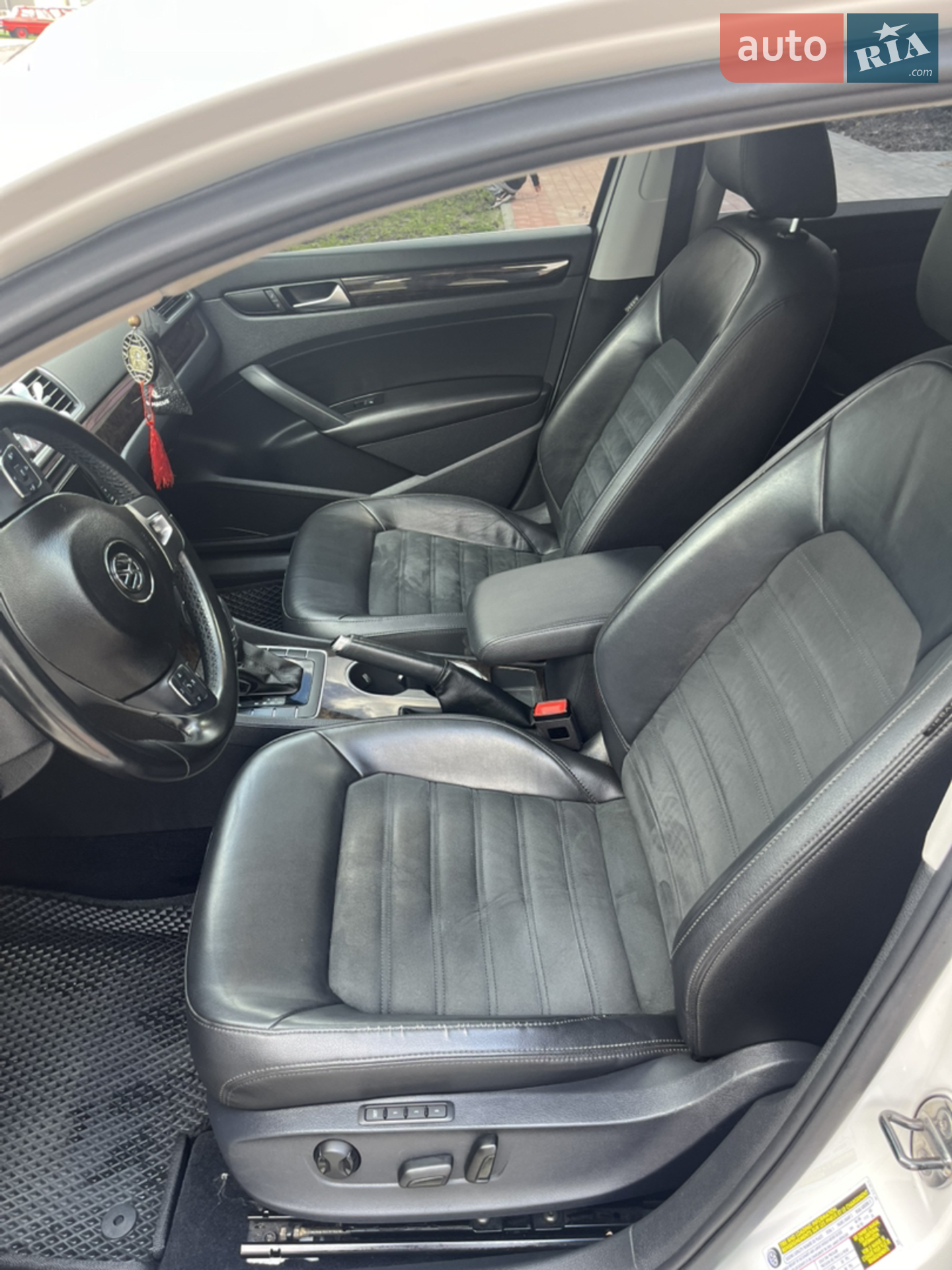 2014 Volkswagen Passat - мініатюра 21