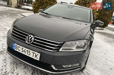 Універсал Volkswagen Passat 2013 в Львові