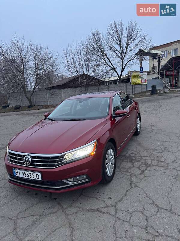 Седан Volkswagen Passat 2017 в Полтаві