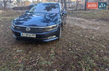 Универсал Volkswagen Passat 2017 в Киеве