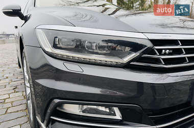 Седан Volkswagen Passat 2018 в Киеве