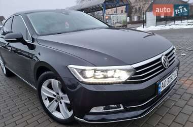 Седан Volkswagen Passat 2017 в Мукачевому