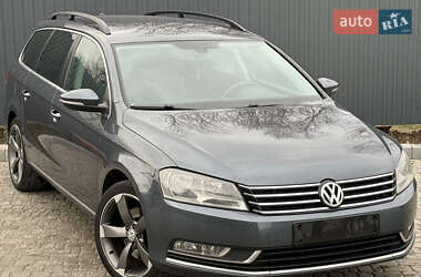 Универсал Volkswagen Passat 2012 в Львове