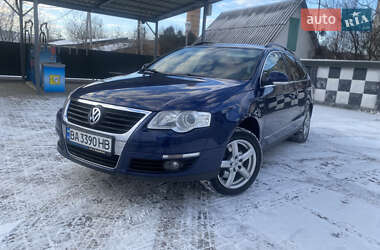 Універсал Volkswagen Passat 2006 в Шепетівці