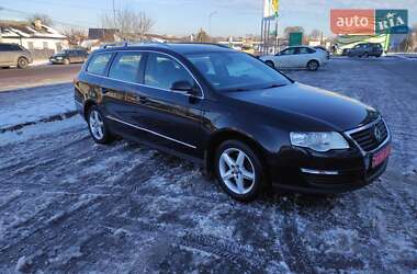 Універсал Volkswagen Passat 2010 в Нововолинську