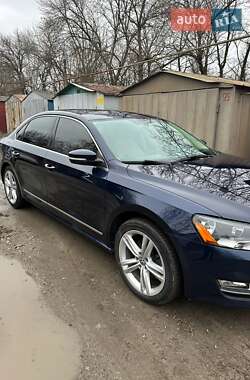 Седан Volkswagen Passat 2014 в Запоріжжі