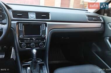 Седан Volkswagen Passat 2016 в 