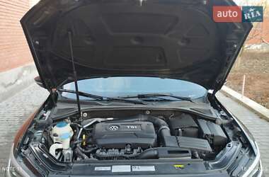 Седан Volkswagen Passat 2016 в 