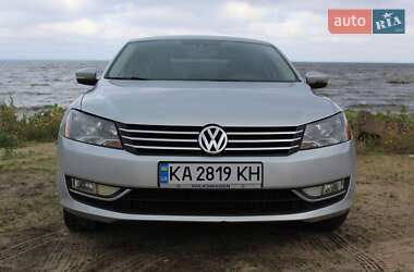 Седан Volkswagen Passat 2015 в Києві