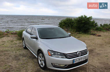 Седан Volkswagen Passat 2015 в Києві