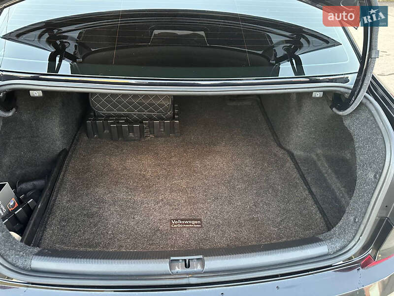 Седан Volkswagen Passat 2016 в Дрогобыче фото 32 Седан Volkswagen Passat 2016 в Дрогобыче