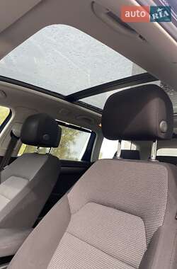 Універсал Volkswagen Passat 2013 в 