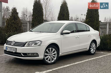 Седан Volkswagen Passat 2013 в Олевську