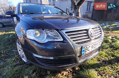 Універсал Volkswagen Passat 2006 в Стрию