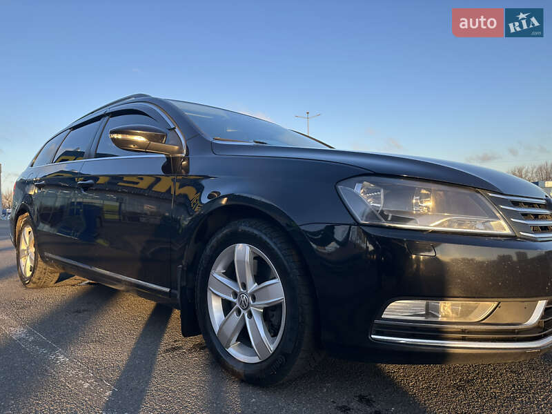 Универсал Volkswagen Passat 2011 в Киеве