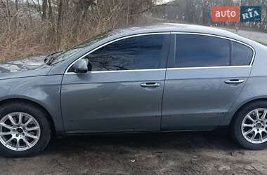 Седан Volkswagen Passat 2005 в 