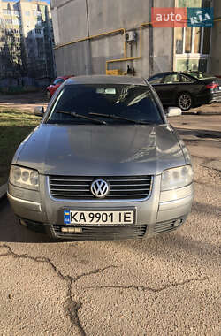 Седан Volkswagen Passat 2004 в Чернигове