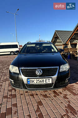 Універсал Volkswagen Passat 2008 в Сарнах