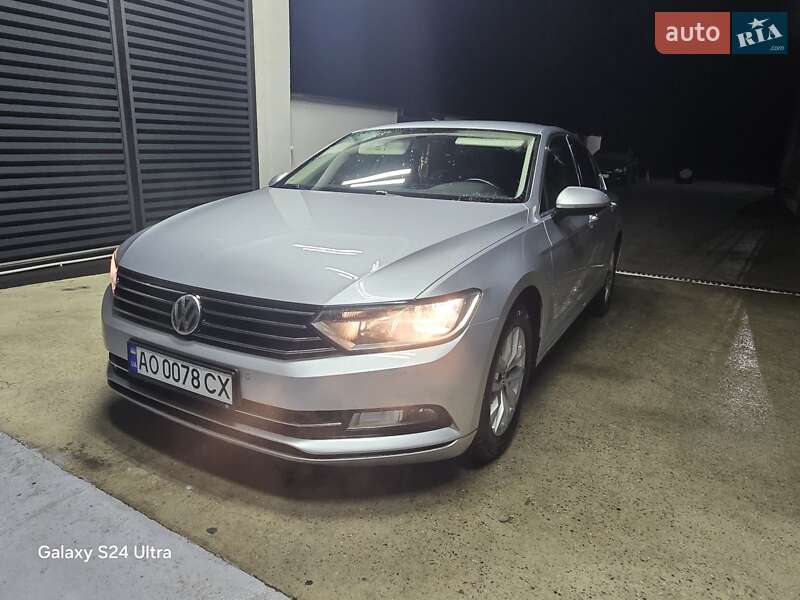 Седан Volkswagen Passat 2016 в Виноградове